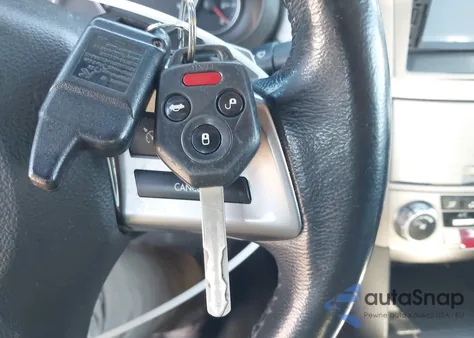 2013 Subaru Legacy 2.5I Premium z USA, uszkodzony, nr VIN 4S3BMBC66D3033016